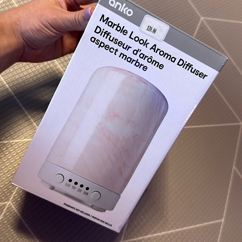 Anko

Marble-Look Aroma Diffuser